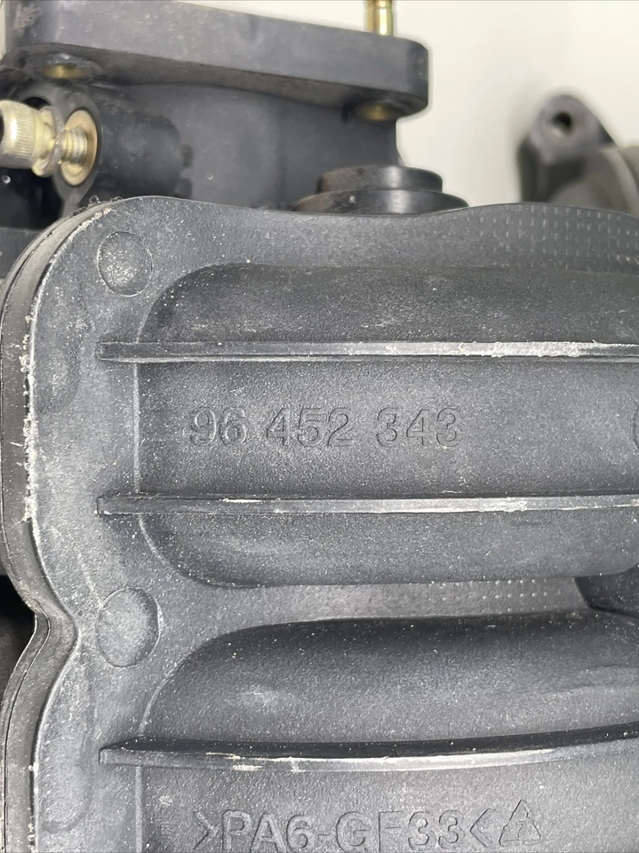 Chevrolet Aveo 2004-2005 colector de admisión de aire del motor de 1,6 L 96452343 OEM Foto 4 de 4