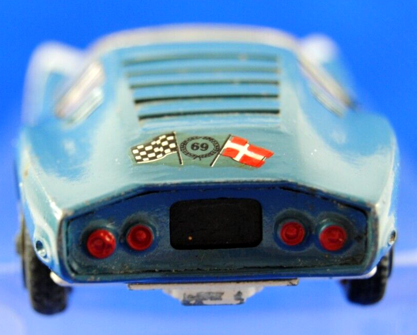 Foto 18 di 24