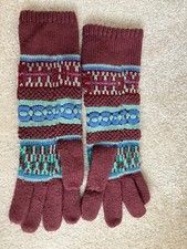 Girls/women?s purple up arm gloves knitted blue green patterns good condition