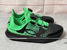 Under Armour SlipSpeed Printed GS Black Vapor Green Boa Boys Size 5Y