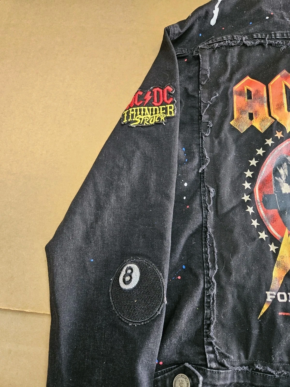 AC/DC x Reason 1981 World Tour Black Distressed Denim Graphic Jacket MEDIUM  image 9