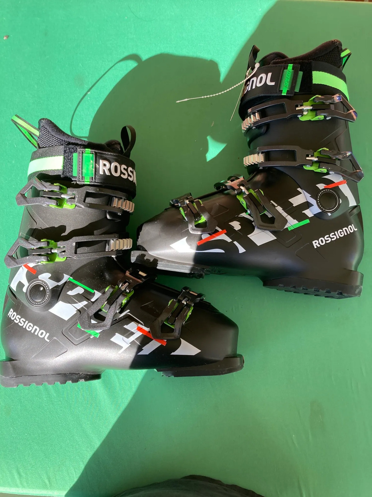 SALOMON MINT CONDITION Men's Rossignol Speed 80 Ski Boots Mondo 25 & 25.5 MINT...
