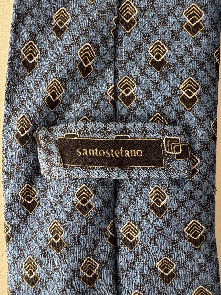 Corbata de cuello Santo Stefano Silvi azul marino geométrica hecha a mano en Italia 100 % seda para hombre Foto 4 de 4