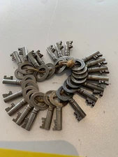 21 Diff.  Vintage Eagle Lock Co Barrel Keys - Cabinet / Trunk - Numbered Keys