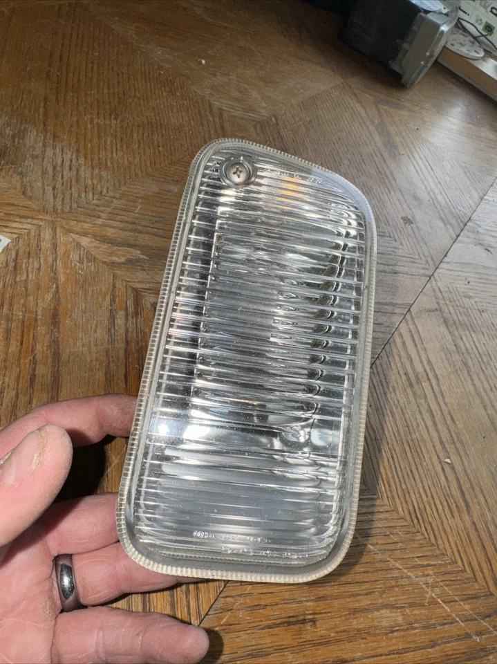 Dodge Stealth 1992 lado izquierdo luz antiniebla/de conducción. OEM Foto 2 de 4