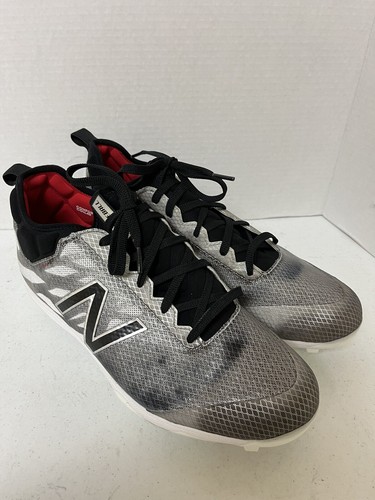 MEN'S BASEBALL METAL CLEATS, NEW 
