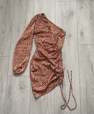 Pretty little thing dress