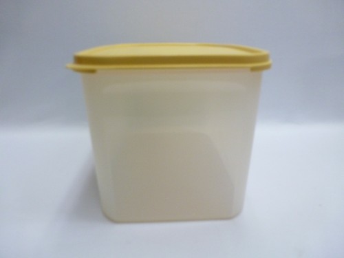 Bote modular Tupperware #3 dorado 27-1/2 tazas - Imagen 3 de 4