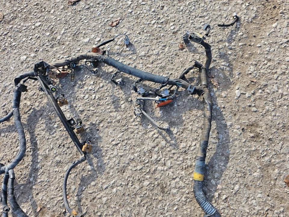 Жгут проводов компьютерный двигатель ECU брандмауэр 2004 Toyota Matrix 1,8 л - Изображение 3 из 4