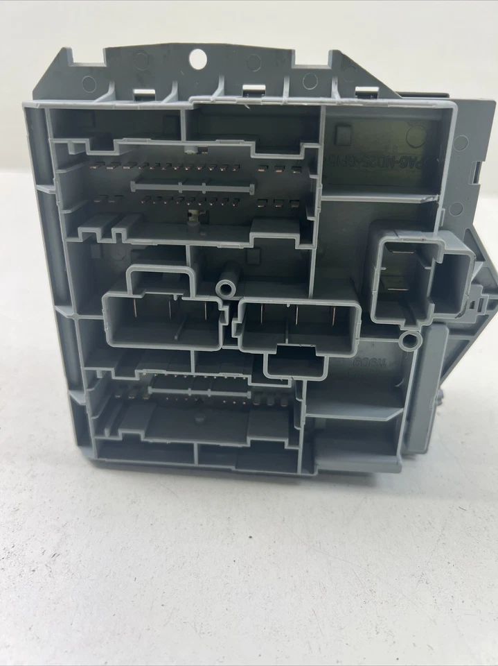 🔸🔸BOITIER MODULE FUSIBLE ALFA ROMEO 159 50504455 (C8C) - Imagen 3 de 4