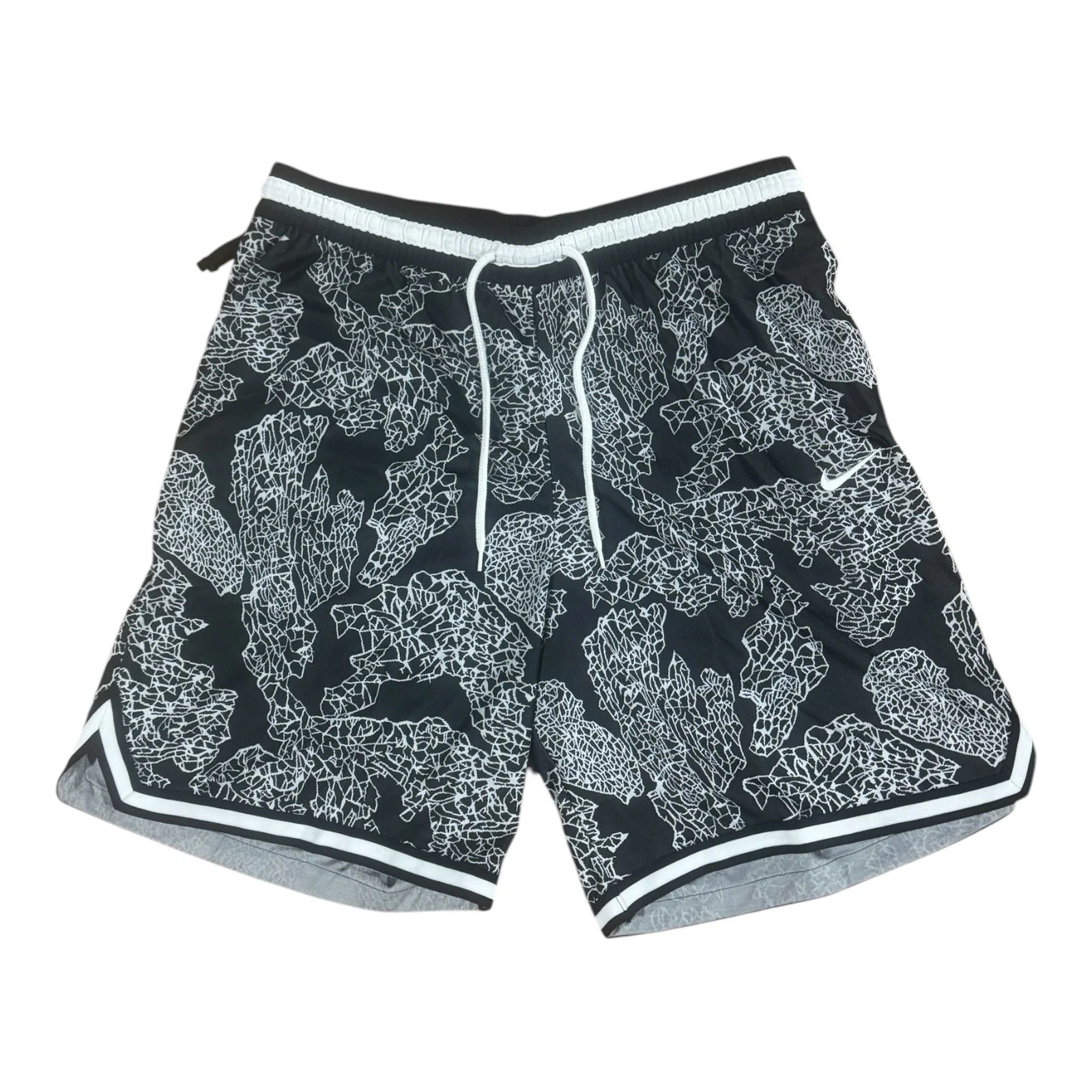 Nike Dri-FIT DNA Men's 10" Basketball Shorts Black/White FB6928-010 - Medium