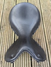 Wow Saddle Seat Curved Tree Deep Seat, Size 1 Black
