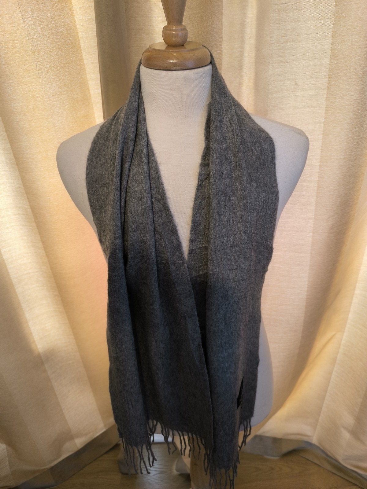 Vintage Aquascutum Scarf lovely vintage piece image 8