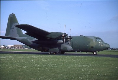 Kodachrome Slide 74-1684 (41684) C-130H Hercules USAF Mildenhall 1986 (C1)