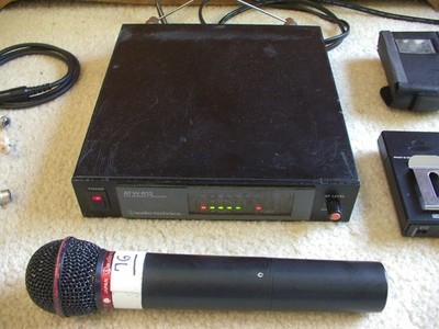 Wireless microphone Audio technic system ATW-r12 T36he transmitter guitar vocal