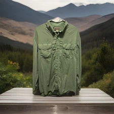Duluth Trading Co. Performance Nylon Fishing Vented Shirt mens L Green Roll Tab