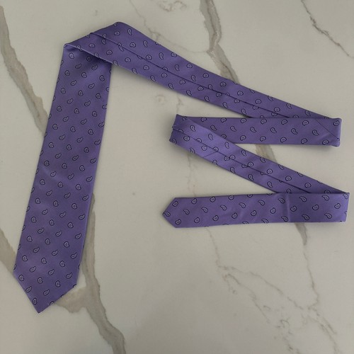 Brooks Brothers Makers Men Violet Paisley Silk Necktie Handmade In USA