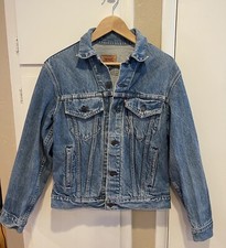 VINTAGE LEVI’S JEAN JACKET 38R MADE IN USA