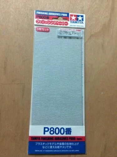 Peintures et accessoires voitures 1:35 pour maquette