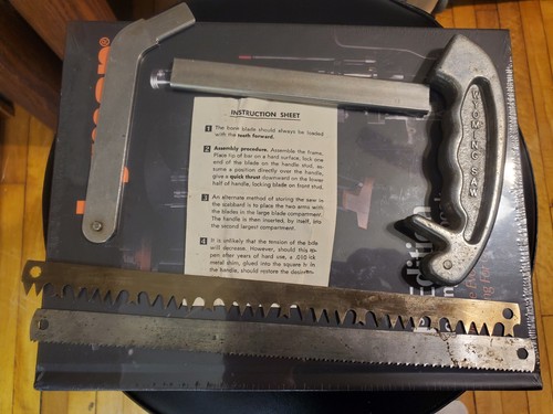 Vintage Wyoming Saw Compact Hunting Camping Pack With 2 Blades