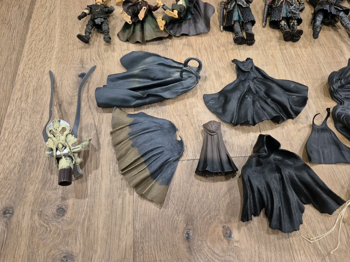 LOT (X22) Lord Of The Rings LOTR Toybiz Action Figures Elrond
