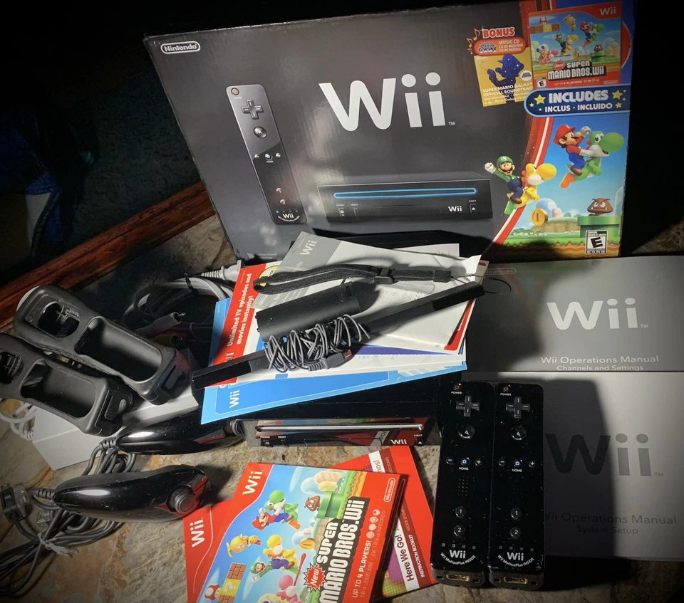 任天堂 Wii 全新超级马里奥兄弟套装黑色游戏机,2 个控件和 2 个双节棍 — 第 4/4 张图片