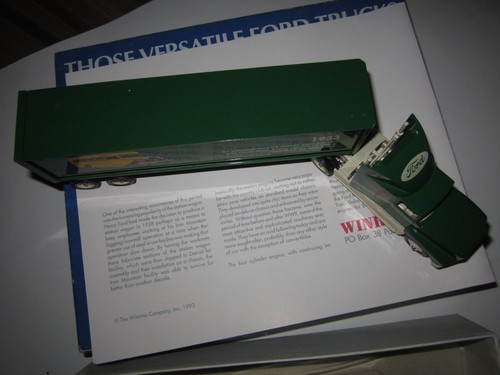 1993 Winross 1/64th Scale The Story Of Ford Trucks Diecast 1933-1934 - Picture 11 of 13
