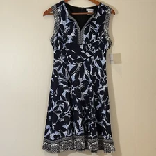 Liz Claiborne Womens Shift Dress 4 Blue Floral Contrast Trim Jersey Knit Resort