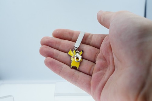 Pokemon center Pikachu Keychain Figure CGTSJ Nintendo POKEMON Vintage - 第 2/6 張圖片
