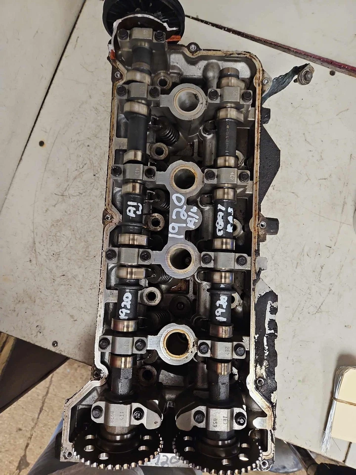 06-11 Cadillac DTS BUICK LUCERNE 4,6 L culata izquierda lado del conductor Lh OEM Foto 3 de 4