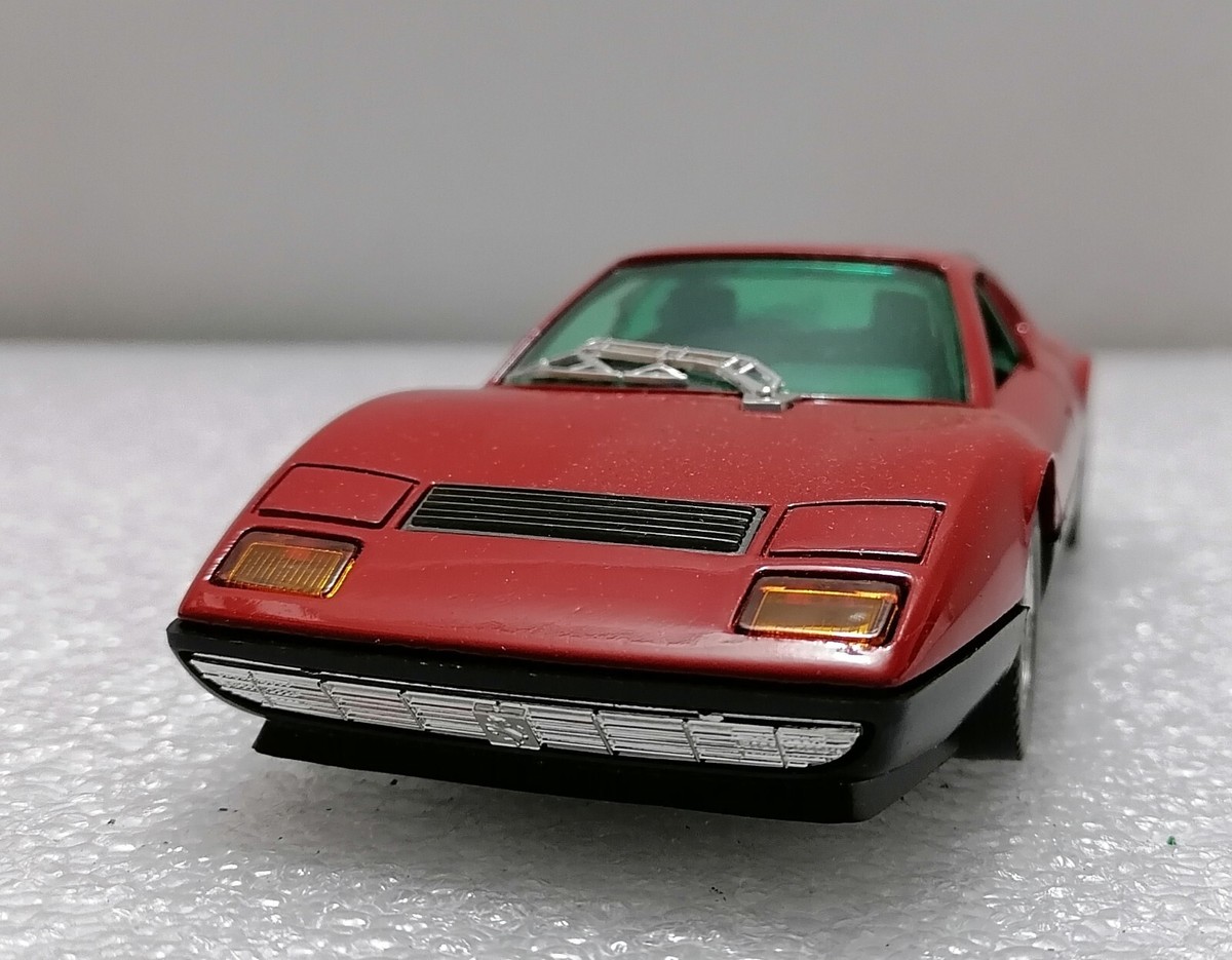 FERRARI 512 BB - Vintage 1:24 Scale , bburago , Made in Italy 1978