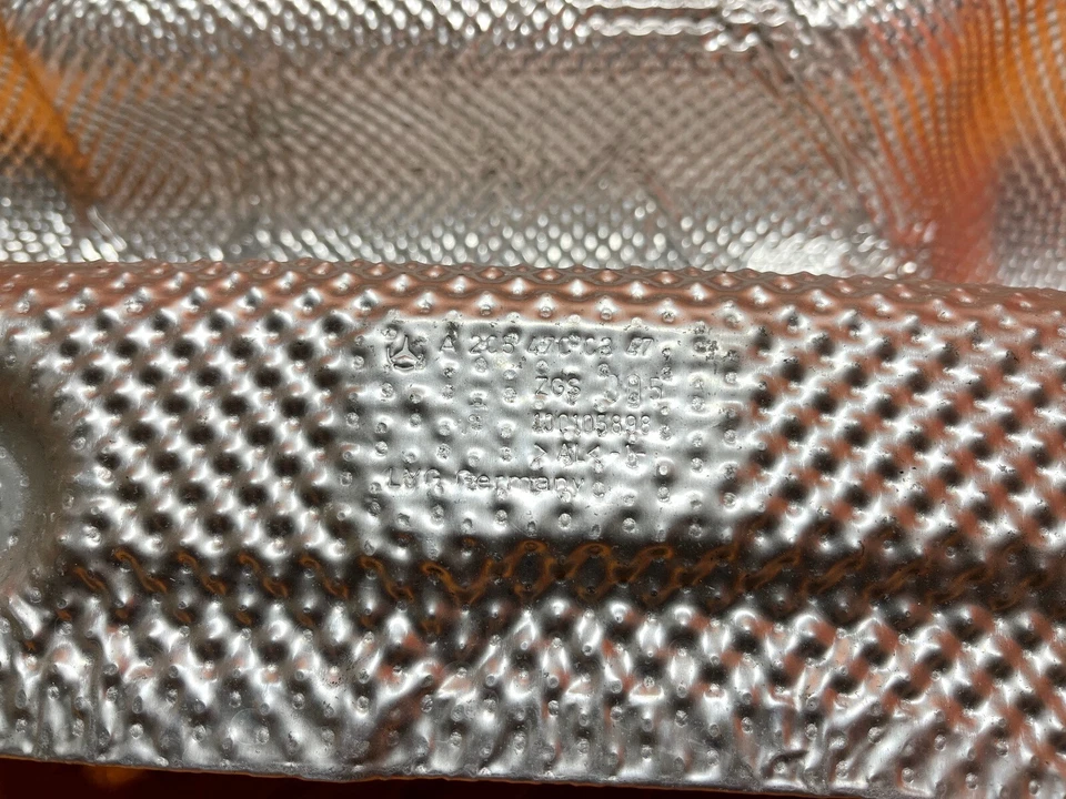 15-23 MERCEDES-BENZ C300 W205 REAR FUEL TANK HEAT SHIELD PLATE PROTECTOR OEM - Image 4 of 4