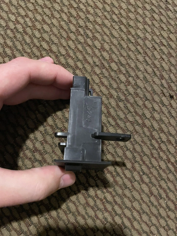 1990 1991 Buick Skylark interruptor de descongelamento traseiro botão de controle do painel 22548128 - Imagem 4 de 4