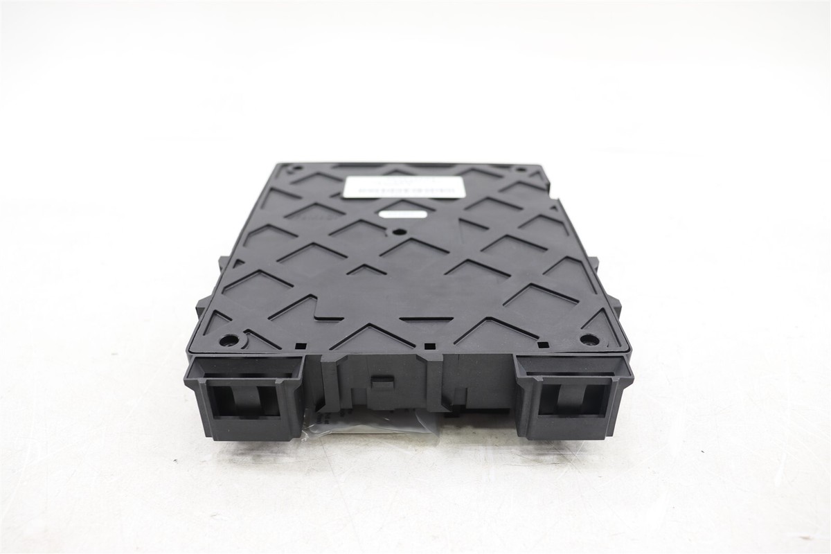 専用JF196★5.5号アップ→13.5号 Genuine Ford Panel Assembly - Fuse Junction Jv6z-14a068-f