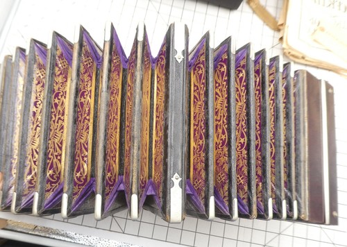 Antique F. Lange Chemnitz Saxony - Concertina - Works w/sheet music (38 key) - Picture 7 of 24