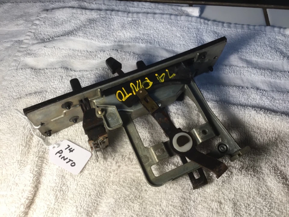 FORD Heater Control 1974 Ford Pinto USED - Image 4 of 4