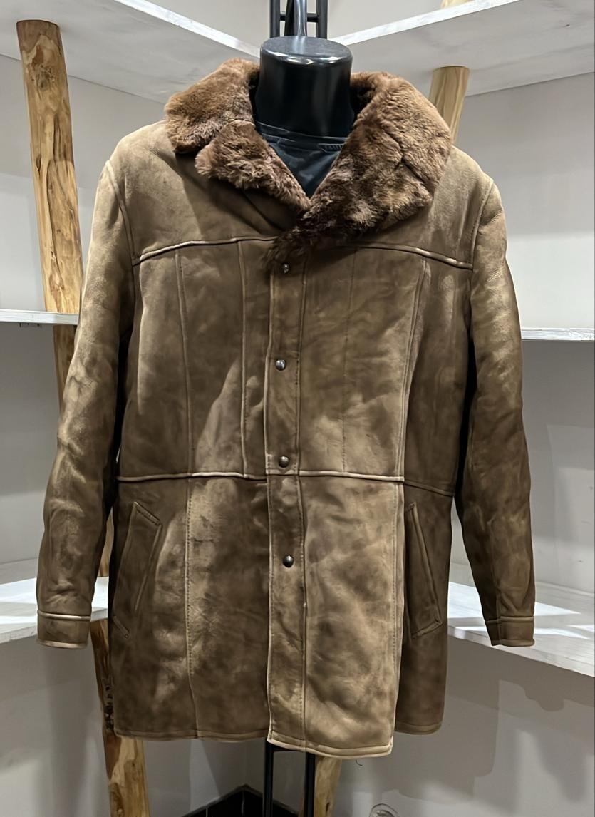 Shearling sheepskin used pre-owned man size M brown XYM364L