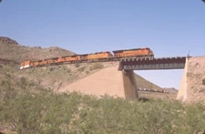 BNSF 7034 ES44C4 KINGMAN CANYON AZ ORIGINAL SLIDE 04-14-17 T14-9