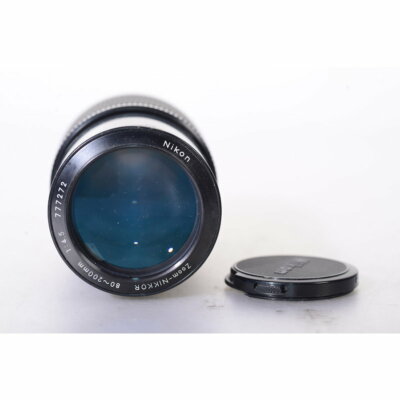 Nikon Ai 4,5/80-200 Zoomobjektiv - Nikkor F 80-200mm 1:4.5 Zoom Lens