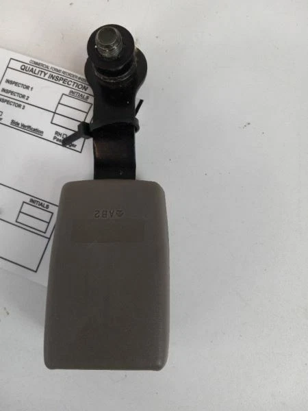 Nissan Pathfinder 2004 hebilla de cinturón de seguridad Foto 3 de 4