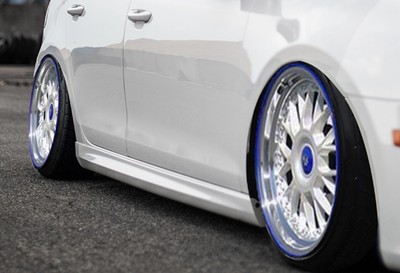 Bistyle RLD Seitenschweller aus ABS für Audi A4 B8 ab Bj. 20 07-