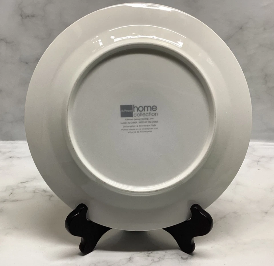 JC Penny Home Collection 10 3/4" Dinner Plates In A White Gold Rim Pattern set 8 - Image 3 of 4