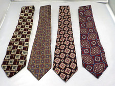 GROUP OF 4 GEOFFREY BEENE MEN'S SILK TIES  PREOWNED CONDITION LOT 1