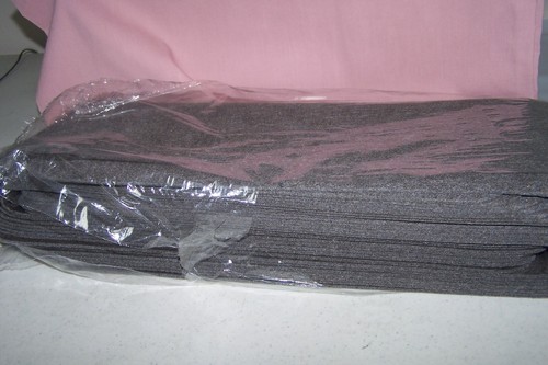 Alfombra autoadhesiva Pretigo alfombra escalera antideslizante para escaleras 14 piezas 30" x 6" ea - Imagen 5 de 5
