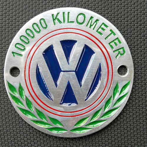 VINTAGE Plaque Auto VW 100000 km BADGE EMBLÈME BUS MICRO THE THING KARMANN 2 - Photo 1 sur 2