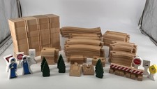 Melissa And Doug Wooden Train Track Lot Of 100 Items, Read