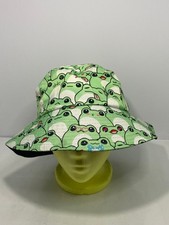    KIDS GREEN WHITE EMOJI BIG EYES EXPRESSION HAPPY FROG TOAD BUCKET HAT CAP EUC