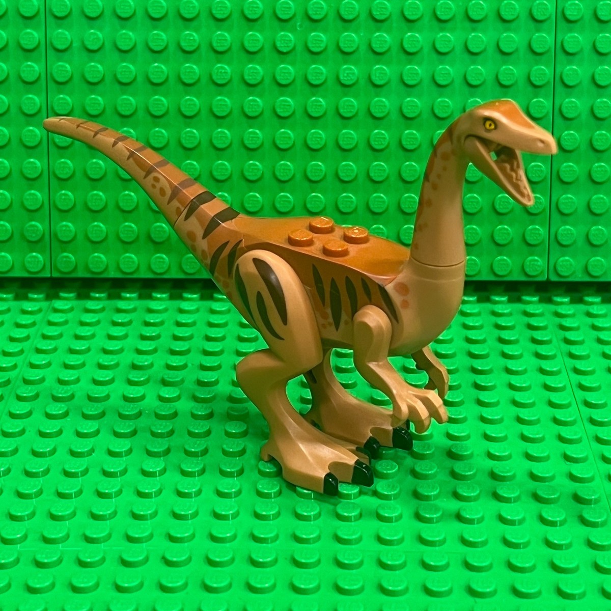 LEGO Dinosaur Gallimimus (galli01) From Set 75940 Medium Nougat