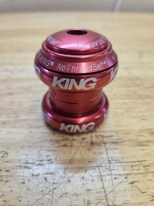 Chris King "NoThreadSet" 1 1/8 Headset (Red)