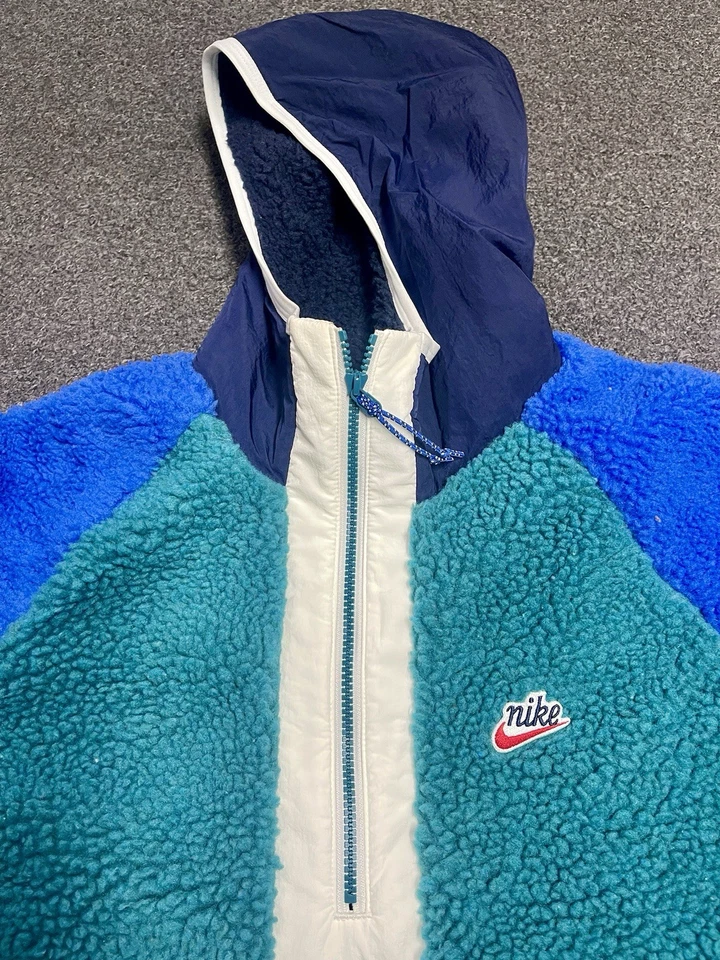 Jaqueta com capuz Nike Deep Pile Sherpa lã masculina M Heritage Y2k 3/4 zíper - Imagem 2 de 4